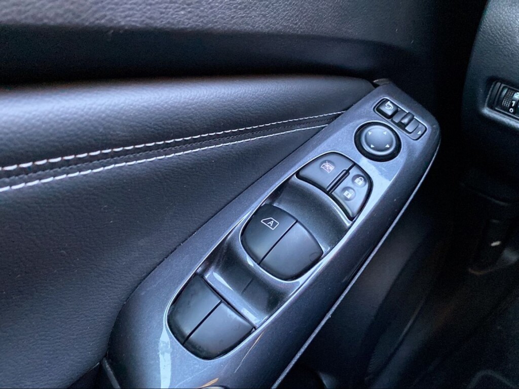 Foto 15 del anuncio Nissan Juke 1.6 Hybrid 105kW (145CV) N-Connecta  de Ocasión en Madrid