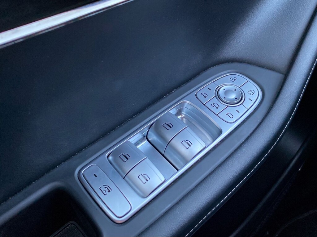 Foto 15 del anuncio Omoda 5 MY25 - Premium 1.6 TGDI 108kW (145cv)  de Ocasión en Madrid