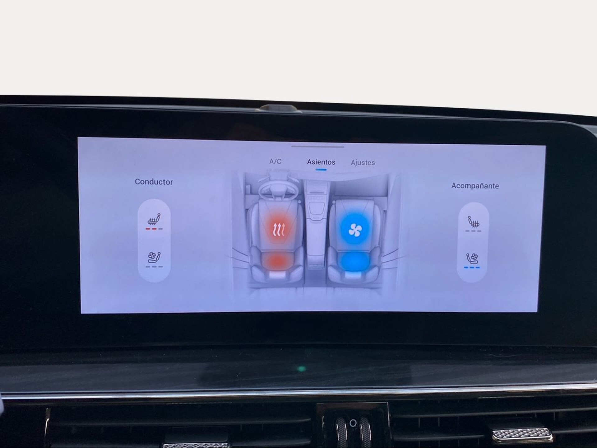 Foto 17 del anuncio Omoda 5 MY25 - Premium 1.6 TGDI 108kW (145cv)  de Ocasión en Madrid