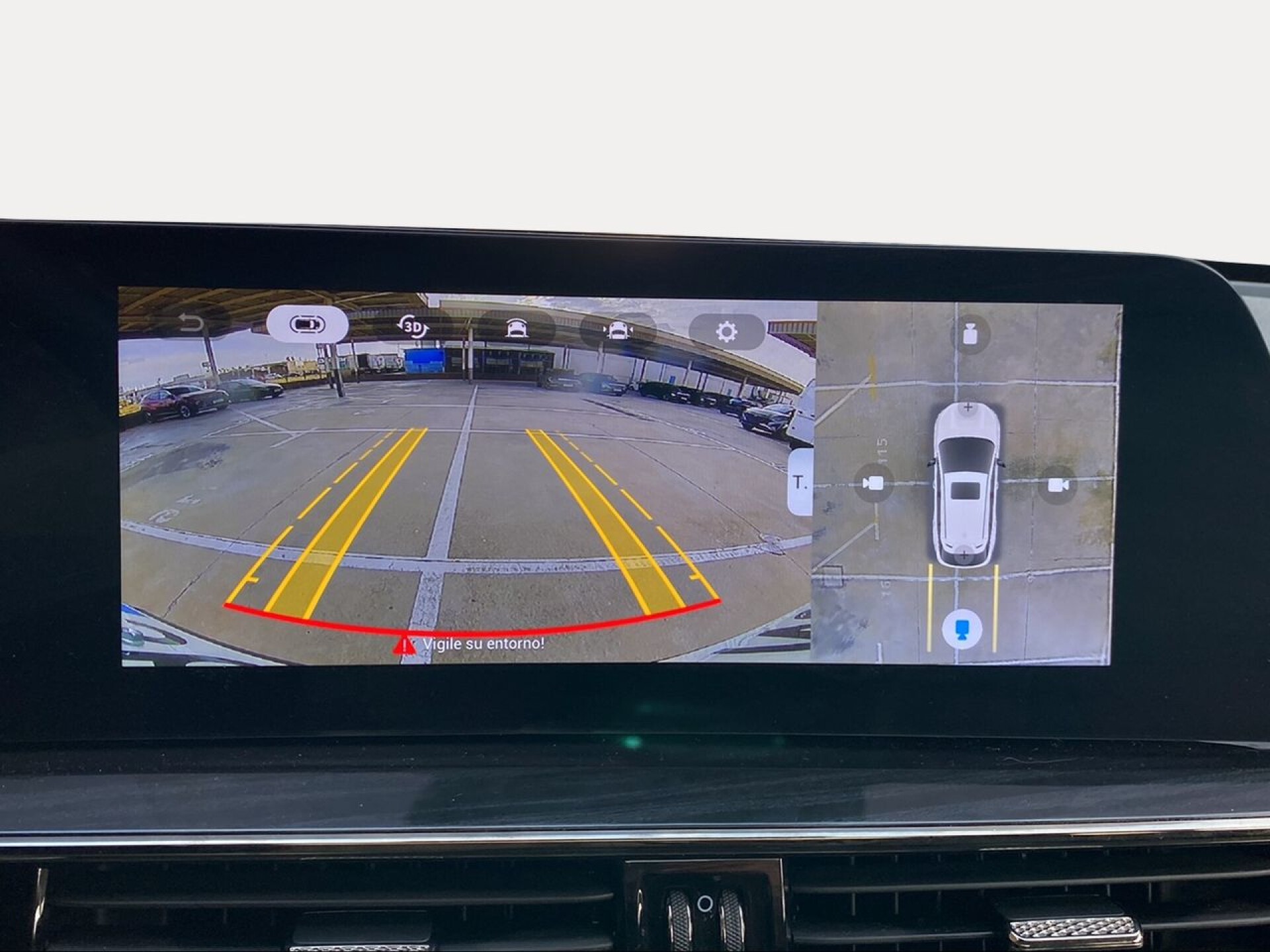 Foto 18 del anuncio Omoda 5 MY25 - Premium 1.6 TGDI 108kW (145cv)  de Ocasión en Madrid