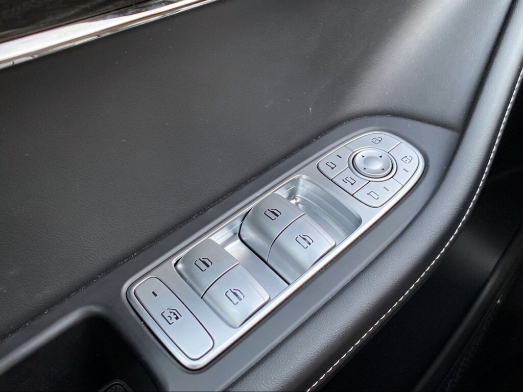 Foto 15 del anuncio Omoda 5 MY25 - Premium 1.6 TGDI 108kW (145cv)  de Ocasión en Madrid