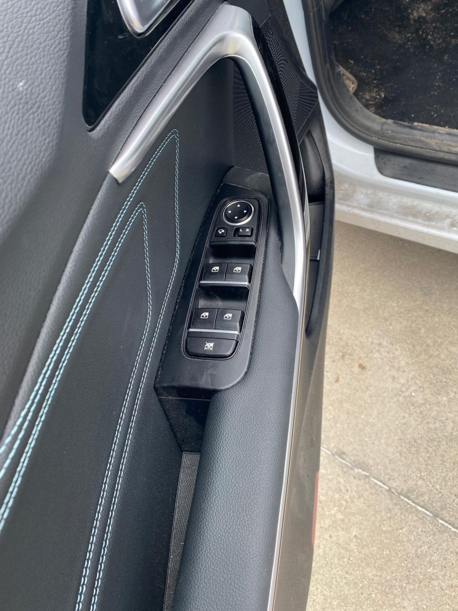 Foto 6 del anuncio Kia Ceed 1.0 T-GDi 74kW (100CV) Style Edition  de Ocasión en Madrid