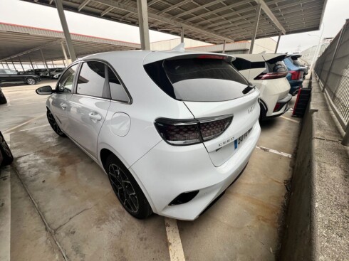 Foto impresión del anuncio Kia Ceed 1.0 T-GDi 74kW (100CV) Style Edition  de Ocasión en Madrid