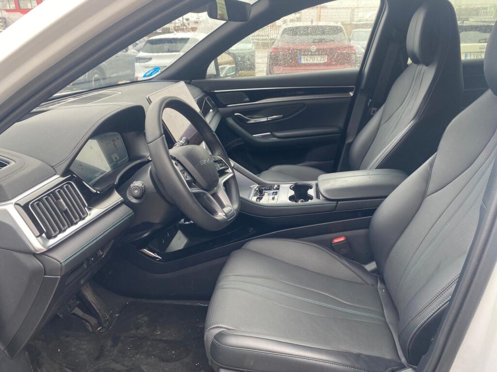 Foto 5 del anuncio BYD Seal U DM-i Design  de Ocasión en Madrid