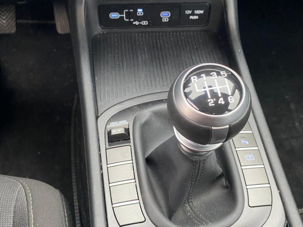 Foto 8 del anuncio Hyundai Kona 1.0 TGDI Maxx  de Ocasión en Madrid