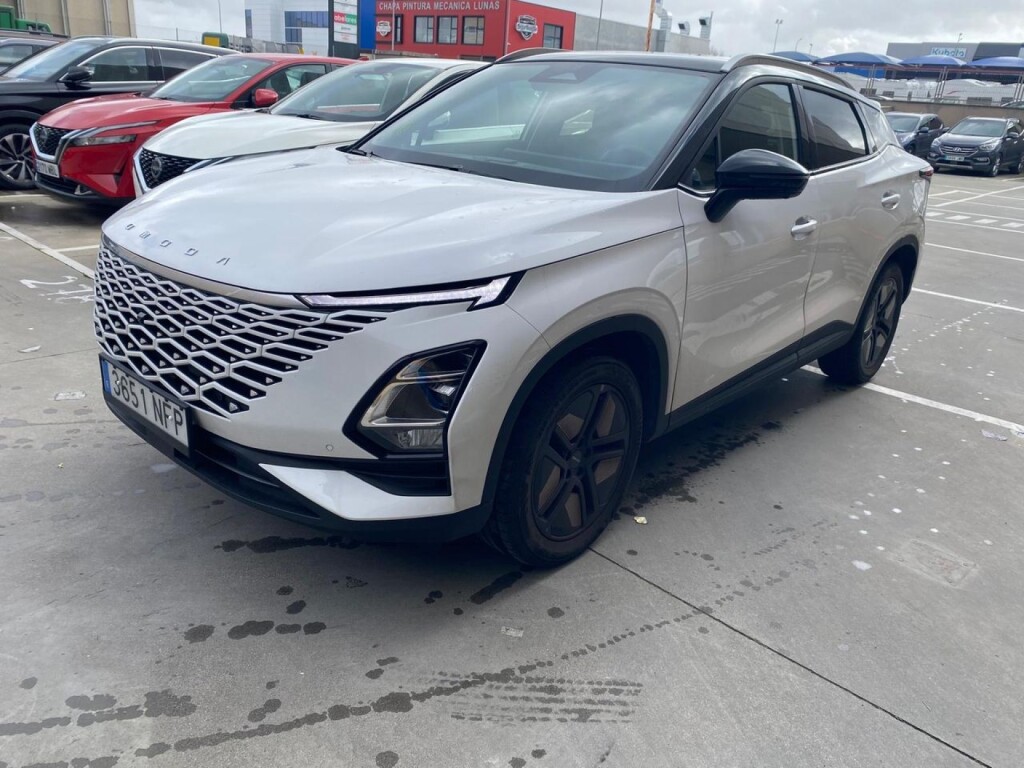 Foto 3 del anuncio Omoda 5 MY25 - Premium 1.6 TGDI 108kW (145cv)  de Ocasión en Madrid