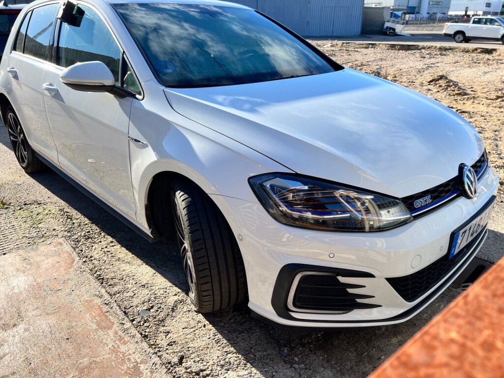 Foto 1 del anuncio Volkswagen Golf GTE 1.4 TSI e-Power 150kW (204CV) DSG  de Ocasión en Madrid