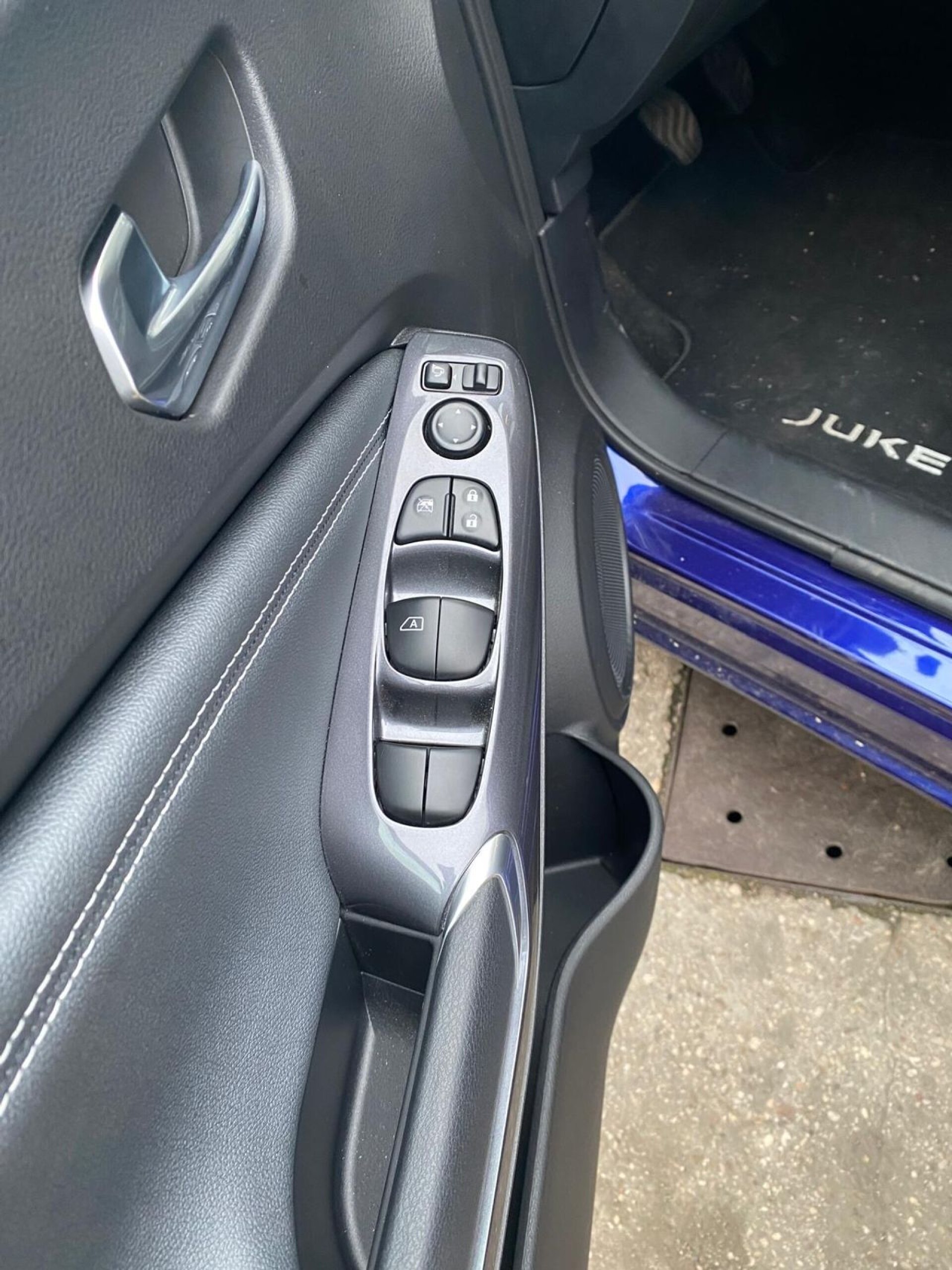 Foto 5 del anuncio Nissan Juke DIG-T 84 kW (114 CV) 6M/T N-Connecta  de Ocasión en Madrid