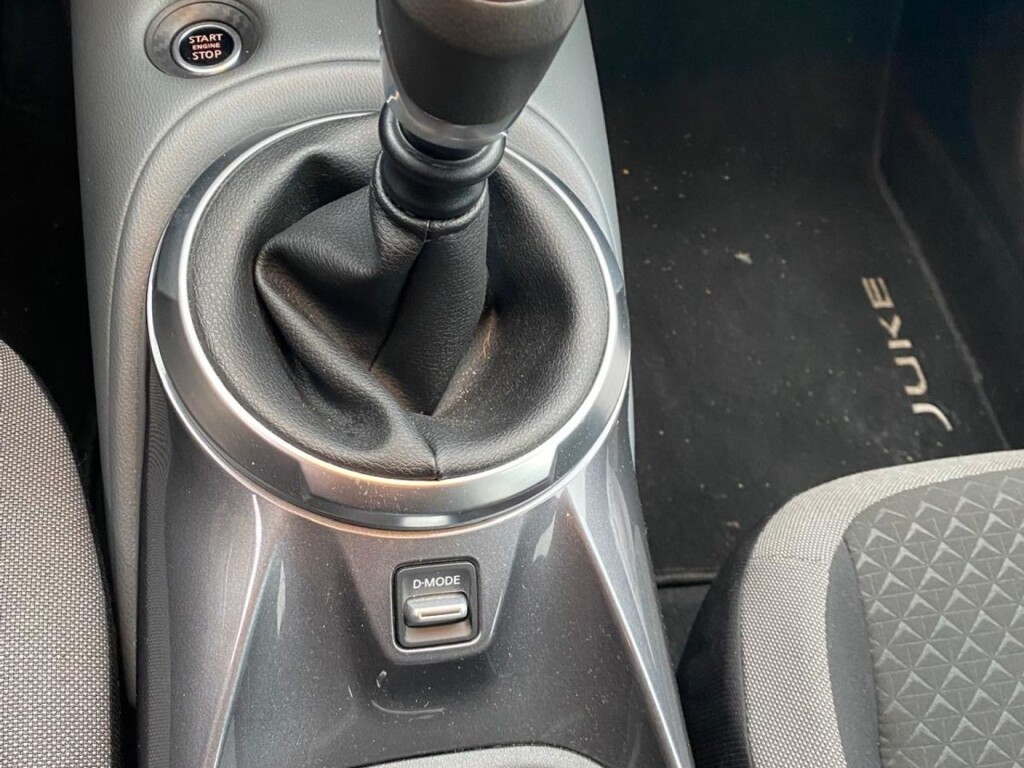 Foto 7 del anuncio Nissan Juke DIG-T 84 kW (114 CV) 6M/T N-Connecta  de Ocasión en Madrid