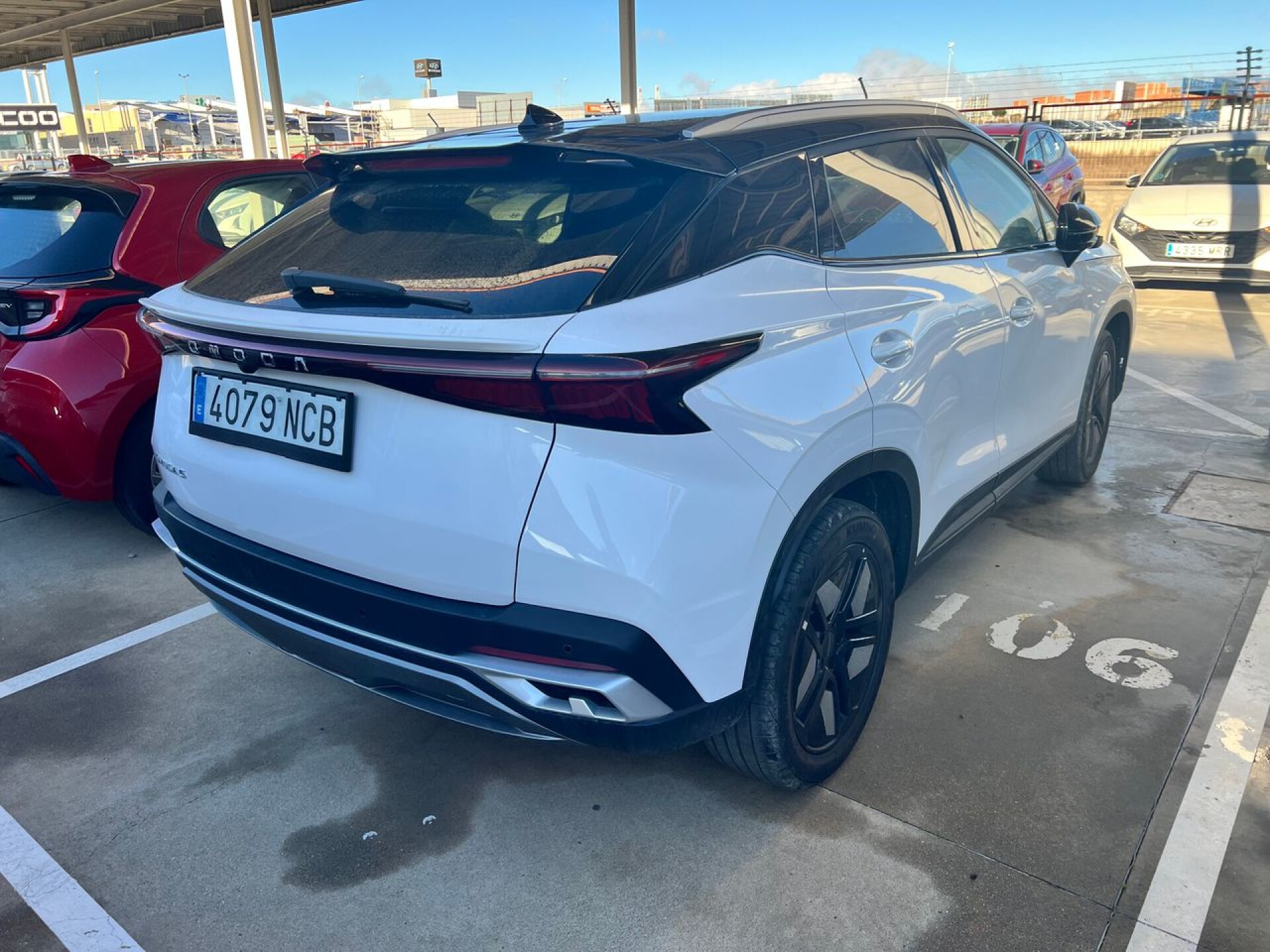 Foto 3 del anuncio Omoda 5 MY25 - Premium 1.6 TGDI 108kW (145cv)  de Ocasión en Madrid