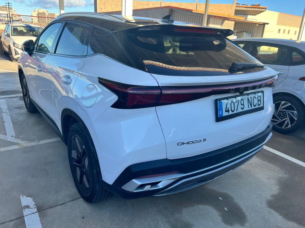 Foto 2 del anuncio Omoda 5 MY25 - Premium 1.6 TGDI 108kW (145cv)  de Ocasión en Madrid