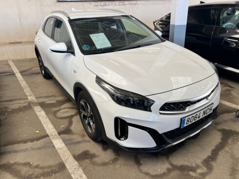 Foto impresión del anuncio Kia XCeed 1.5 MHEV iMT Drive 103kW (140CV) DCT  de Ocasión en Madrid