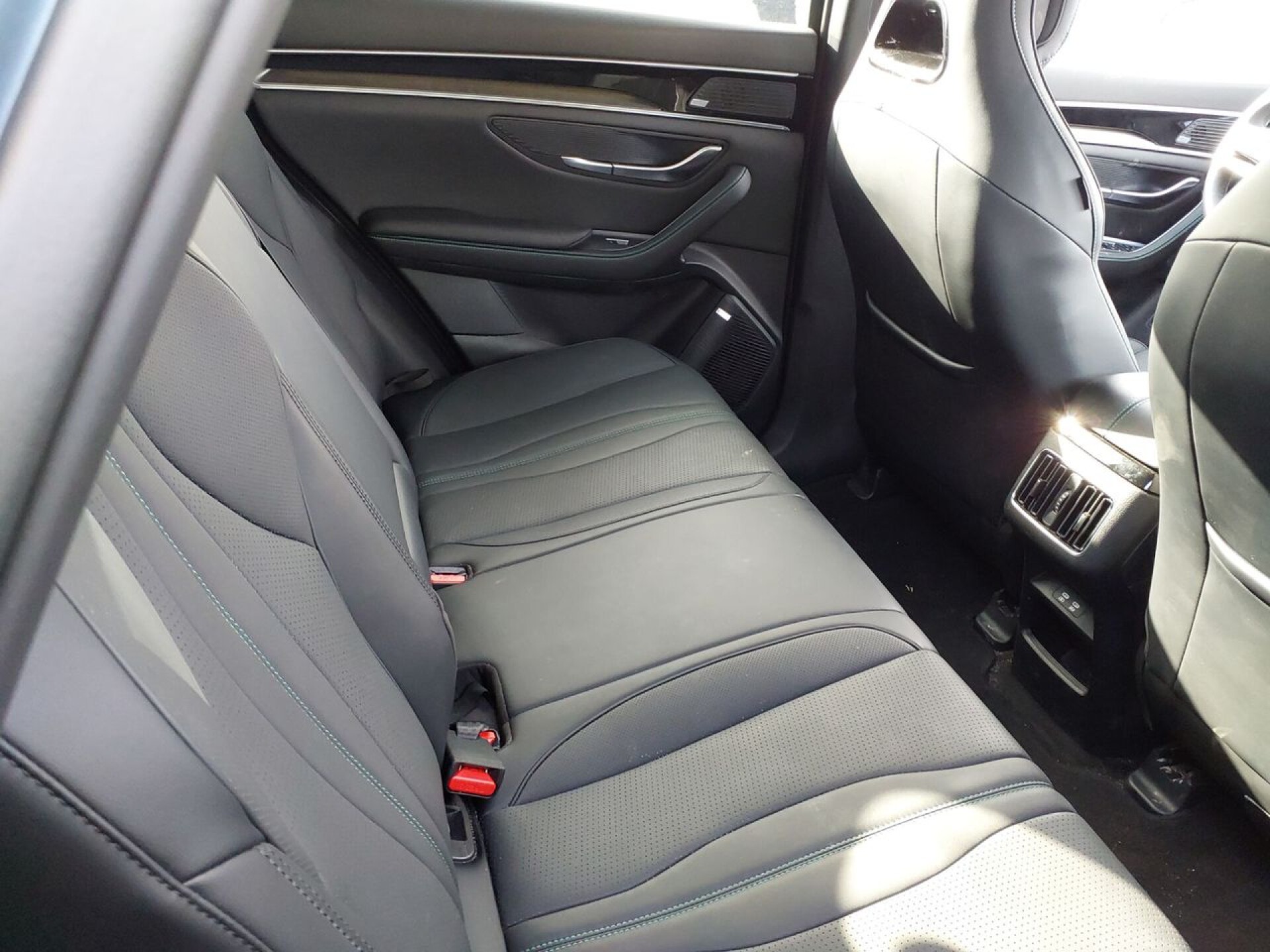 Foto 5 del anuncio BYD Seal U DM-i Comfort  de Ocasión en Madrid