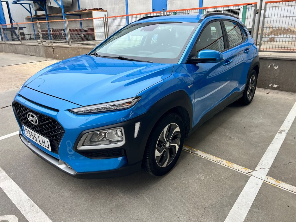 Foto impresión del anuncio Hyundai Kona 1.6 GDI HEV Tecno Red DCT de Ocasión en Madrid Foto impresión del anuncio Hyundai Kona 1.6 GDI HEV Tecno Red DCT de Ocasión en Madrid