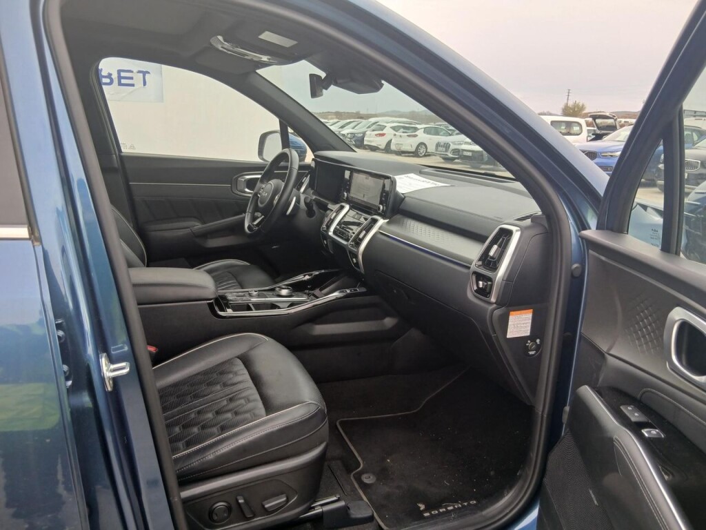 Foto 3 del anuncio Kia Sorento 1.6 T-GDi PHEV Emotion 4x4 7pl P.Luxury  de Ocasión en Madrid