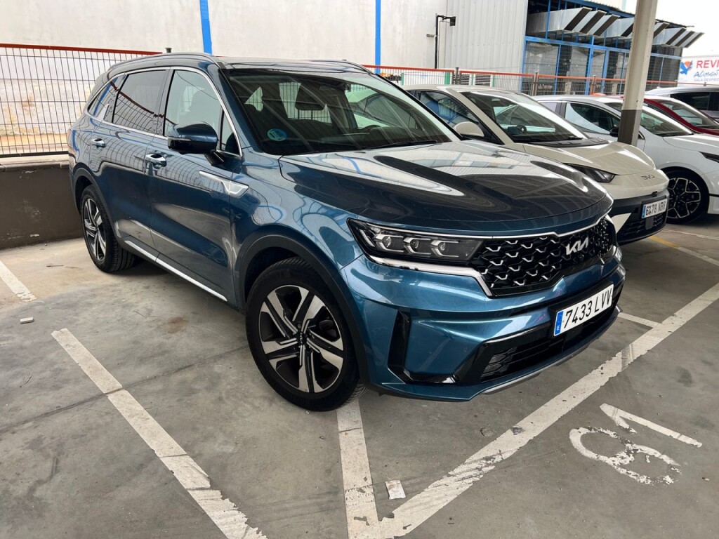 Foto 1 del anuncio Kia Sorento 1.6 T-GDi HEV Emotion 4x2 7pl  de Ocasión en Madrid