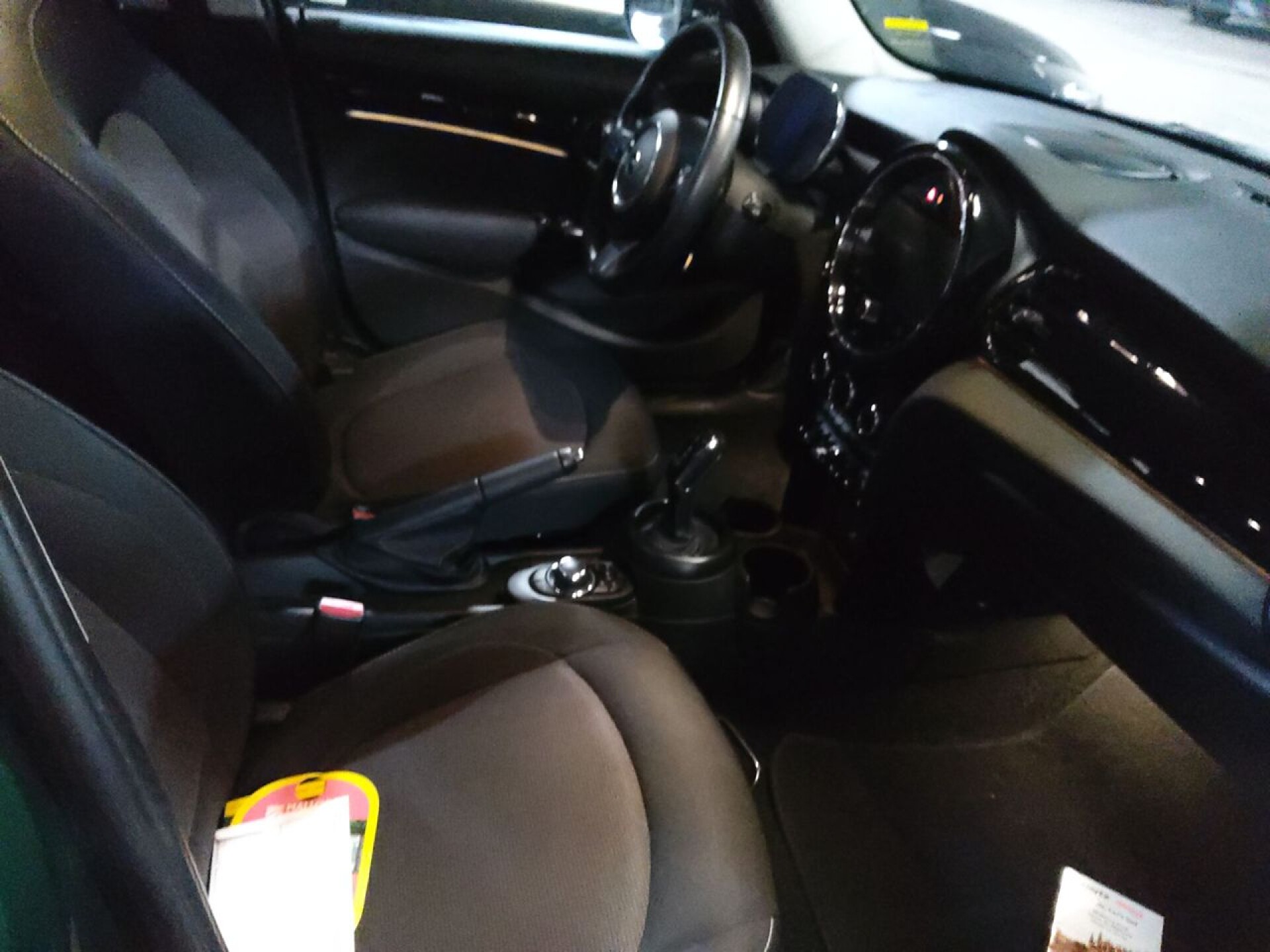 Foto 3 del anuncio Mini MINI COOPER 5 PUERTAS AUT de Ocasión en Madrid