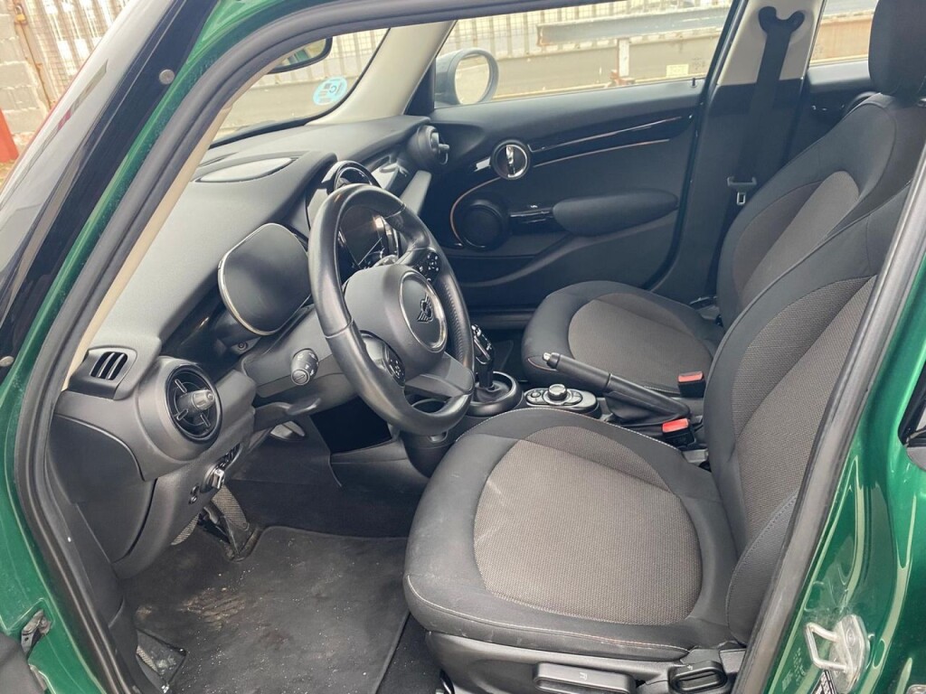 Foto 7 del anuncio Mini MINI COOPER 5 PUERTAS AUT de Ocasión en Madrid