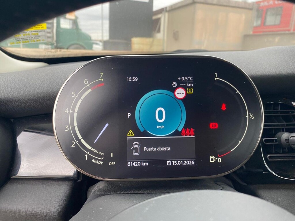 Foto 9 del anuncio Mini MINI COOPER 5 PUERTAS AUT de Ocasión en Madrid