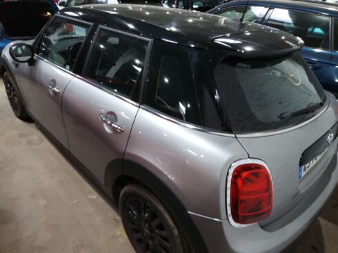 Foto impresión del anuncio Mini MINI COOPER 5 PUERTAS AUT  de Ocasión en Madrid