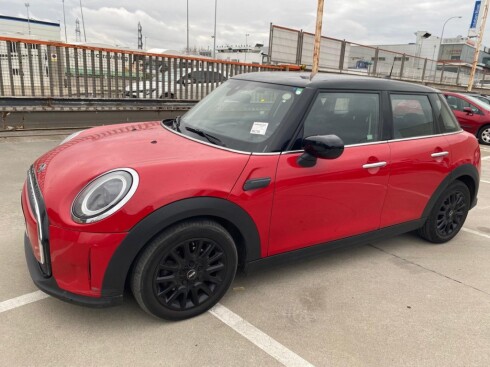 Foto principal del anuncio Mini MINI COOPER 5 PUERTAS AUT de Ocasión en Madrid