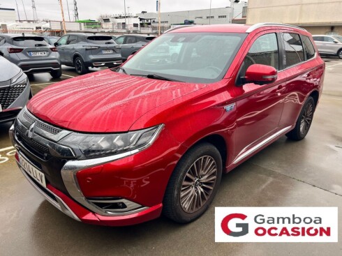 Foto principal del anuncio Mitsubishi Outlander 2.4 PHEV Kaiteki Auto 4WD  de Ocasión en Madrid