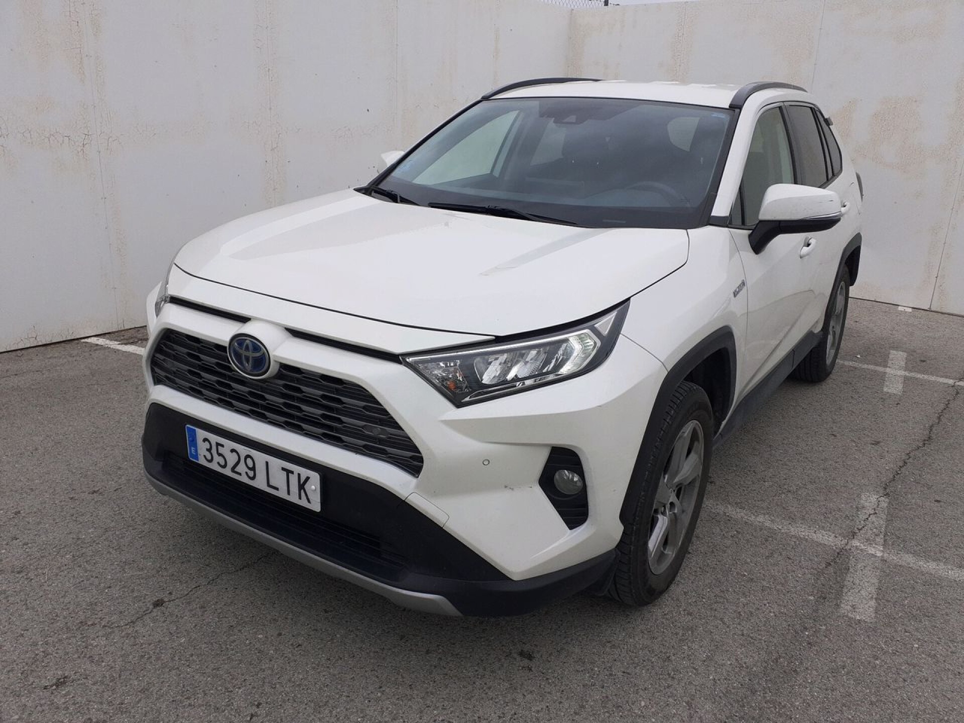 Foto principal del anuncio Toyota Rav4 2.5l 220H Advance  de Ocasión en Madrid