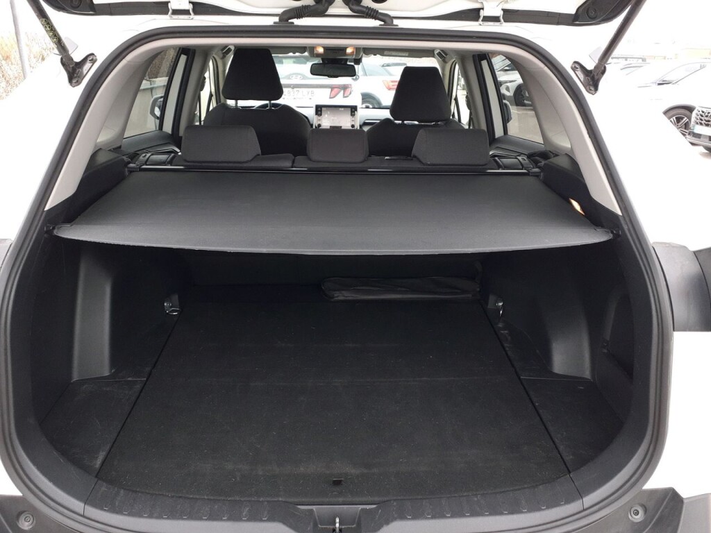 Foto 8 del anuncio Toyota Rav4 2.5l 220H Advance  de Ocasión en Madrid