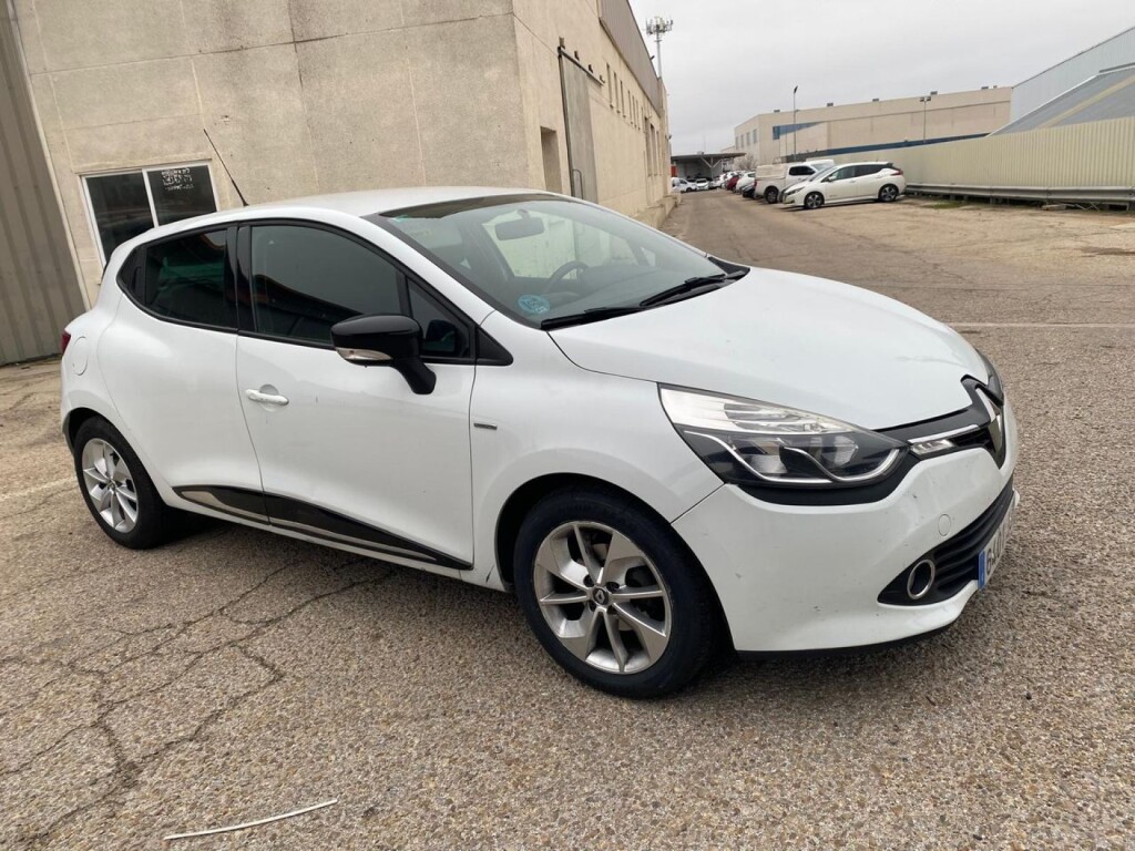 Foto impresión del anuncio Renault Clio Limited Energy TCe 90 eco2 Euro 6 de Ocasión en Madrid Foto impresión del anuncio Renault Clio Limited Energy TCe 90 eco2 Euro 6 de Ocasión en Madrid