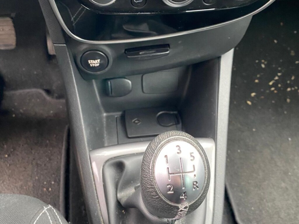 Foto 9 del anuncio Renault Clio Limited Energy TCe 90 eco2 Euro 6  de Ocasión en Madrid