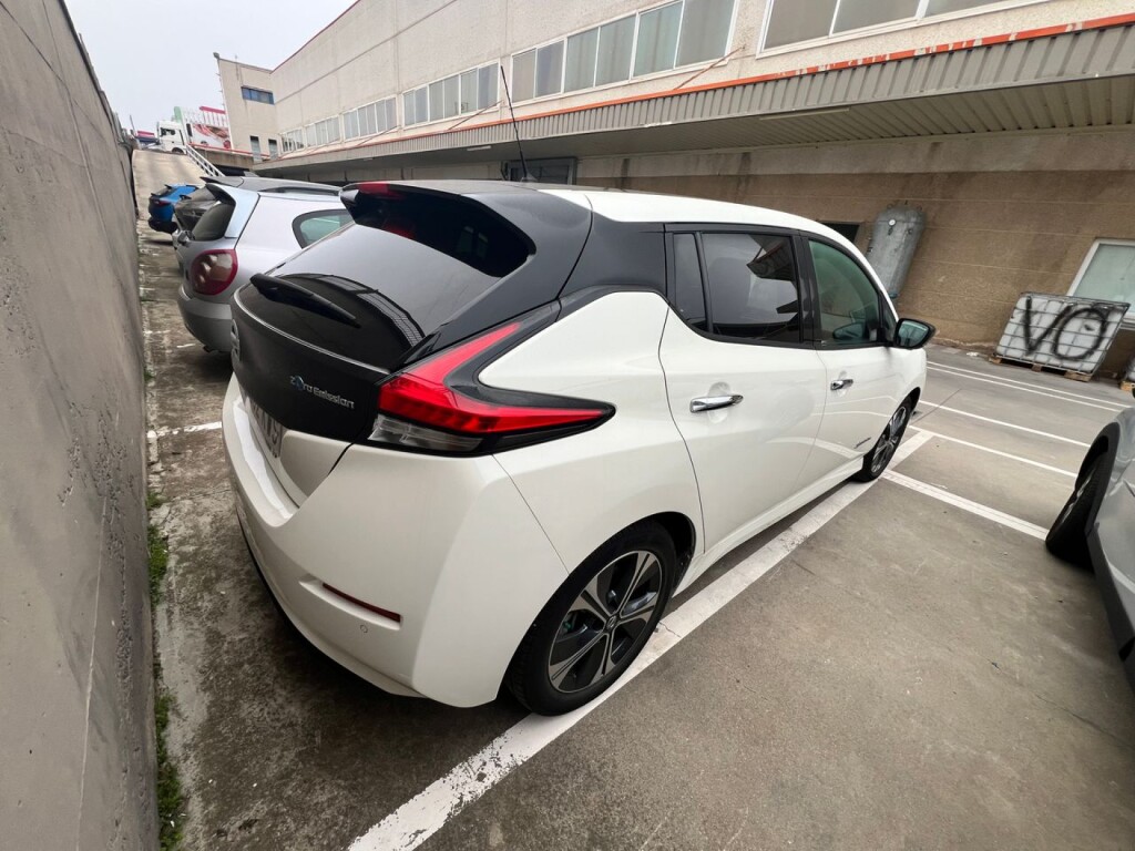 Foto 3 del anuncio Nissan Leaf 40kWh N-Connecta  de Ocasión en Madrid