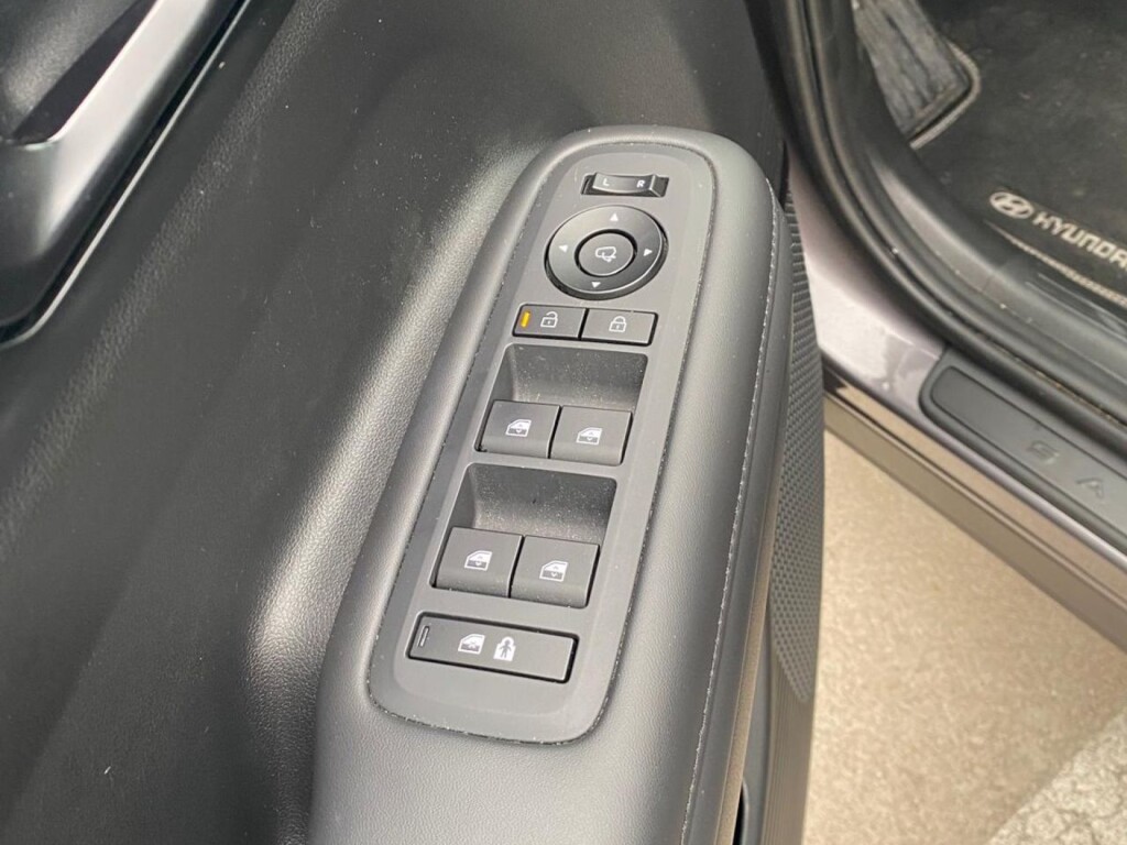 Foto 6 del anuncio Hyundai Santa Fe PHEV 1.6T 253CV 4X4 AT Style  de Ocasión en Madrid