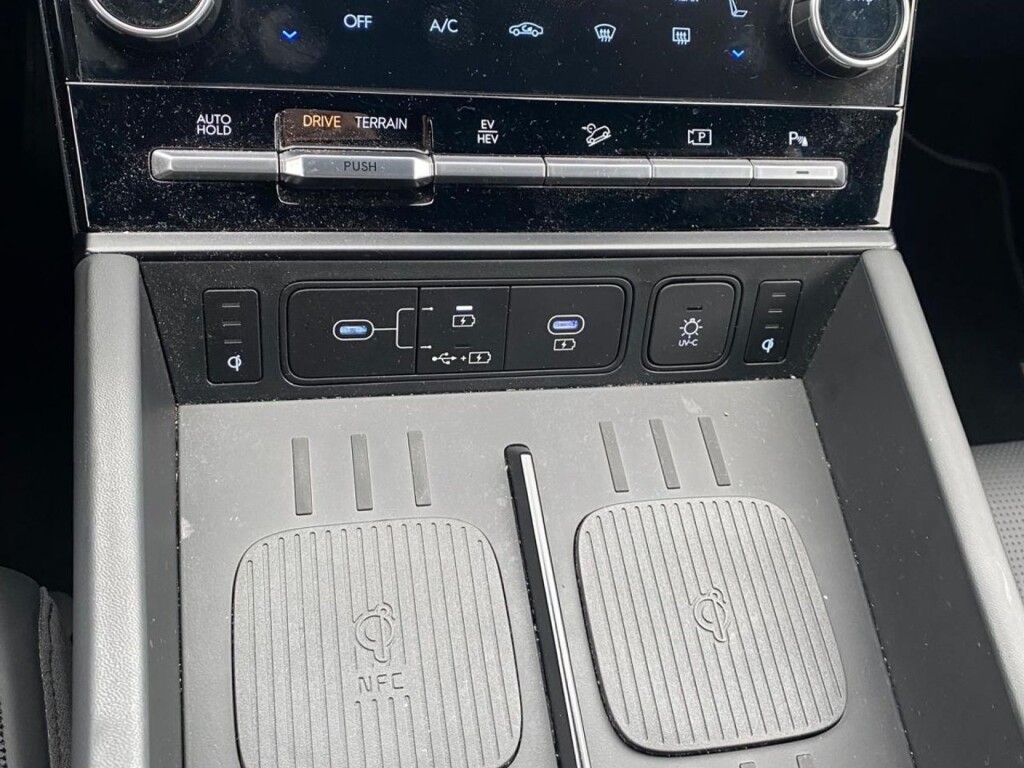 Foto 7 del anuncio Hyundai Santa Fe PHEV 1.6T 253CV 4X4 AT Style  de Ocasión en Madrid