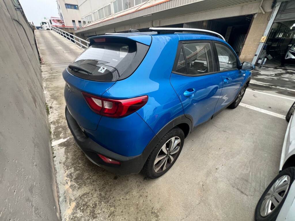 Foto 3 del anuncio Kia Stonic 1.2 DPi 62kW (84CV) Concept  de Ocasión en Madrid