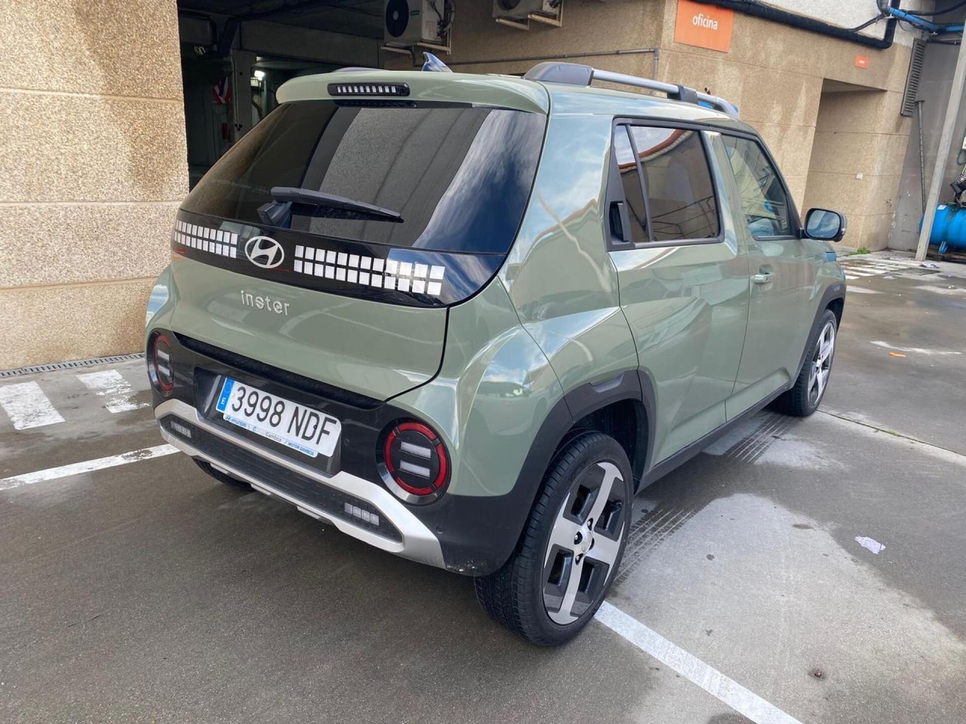 Foto 3 del anuncio Hyundai Inster 49KWH 85KW (115CV) Tecno  de Ocasión en Madrid