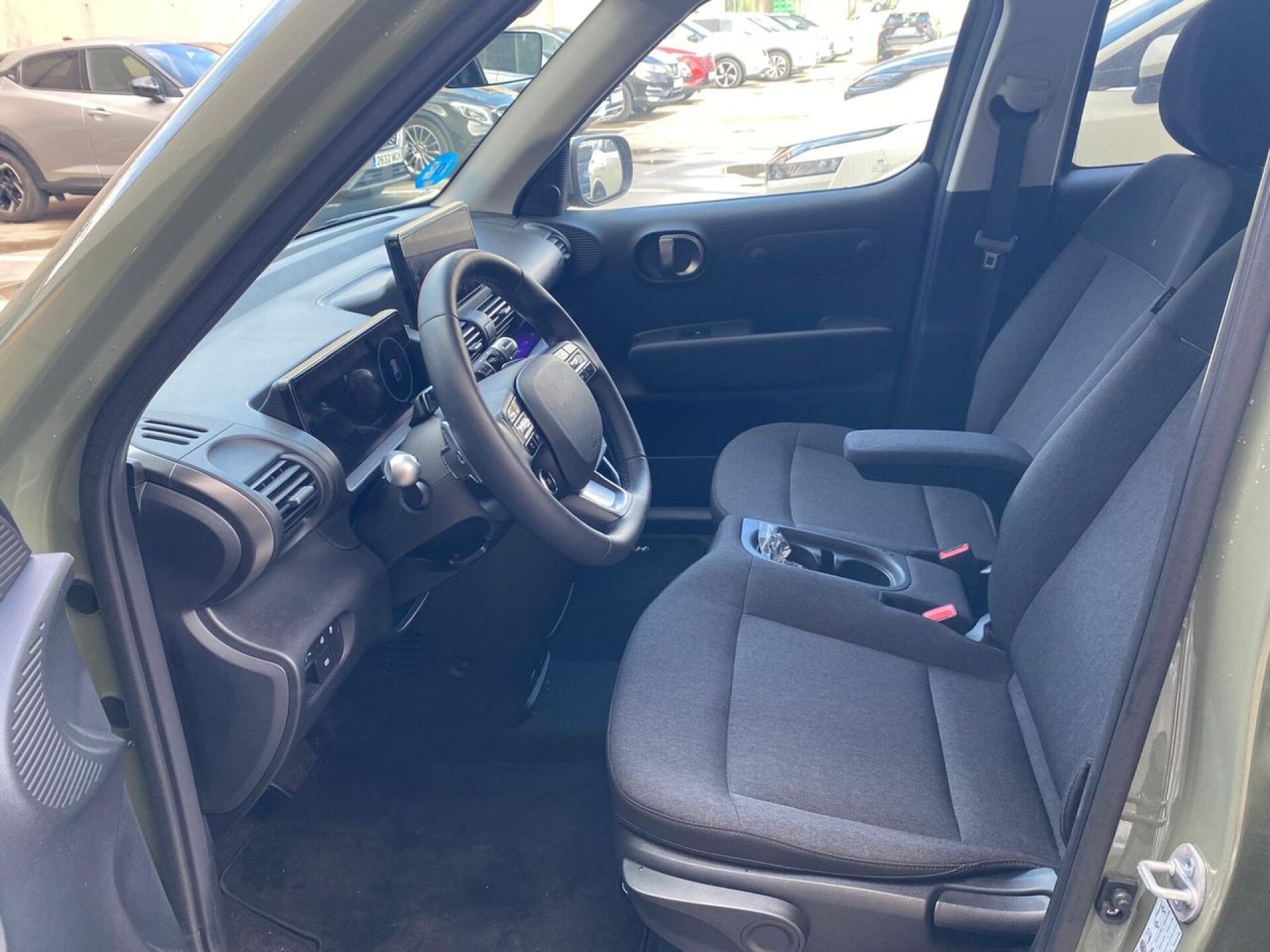 Foto 5 del anuncio Hyundai Inster 49KWH 85KW (115CV) Tecno  de Ocasión en Madrid