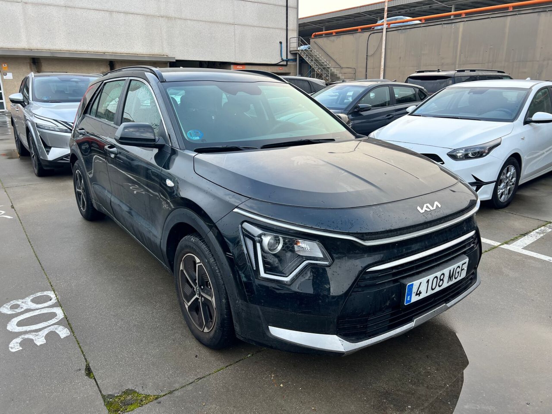 Foto 1 del anuncio Kia Niro 1.6 GDi HEV 104kW (141CV) Concept  de Ocasión en Madrid