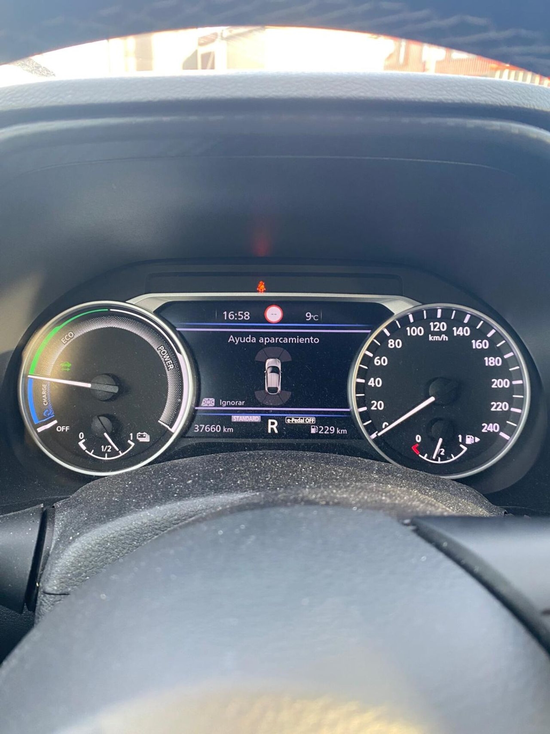 Foto 5 del anuncio Nissan Juke 1.6 Hybrid 105kW (145CV) N-Connecta  de Ocasión en Madrid