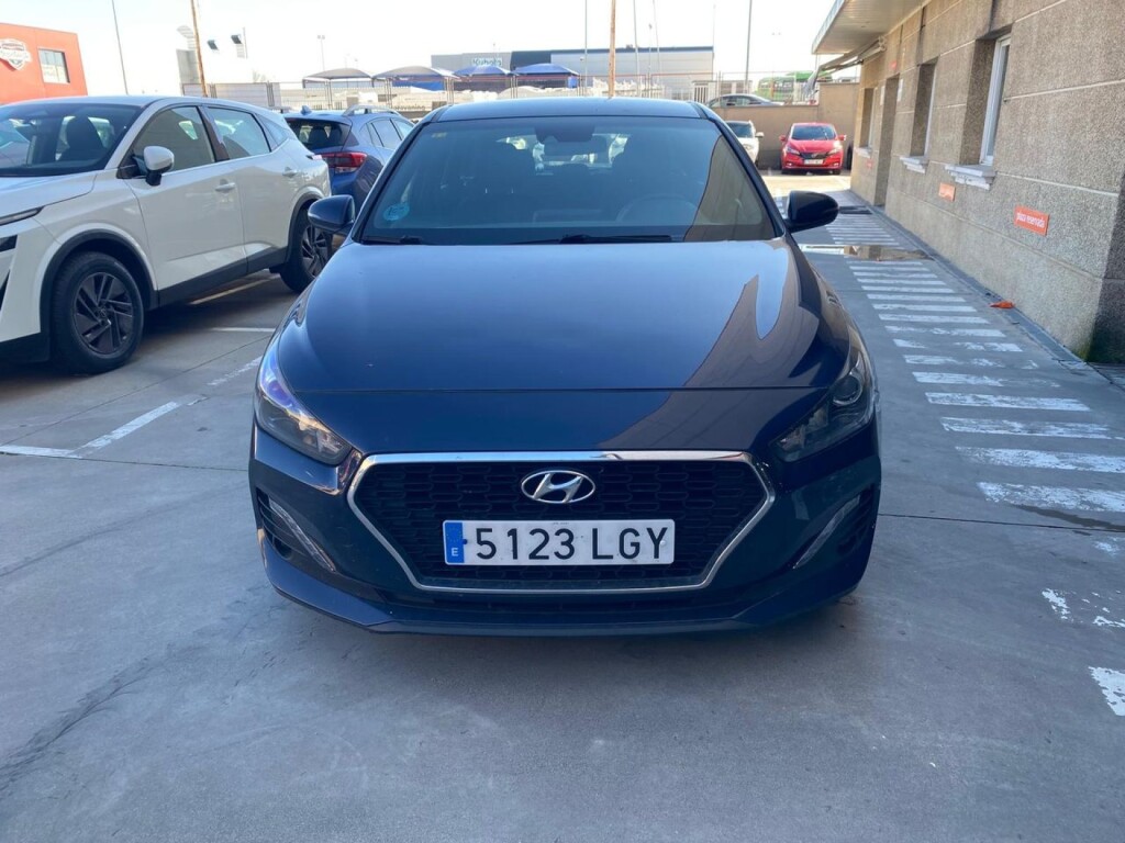 Foto 4 del anuncio Hyundai i30 1.0 TGDI Klass 120cv de Ocasión en Madrid