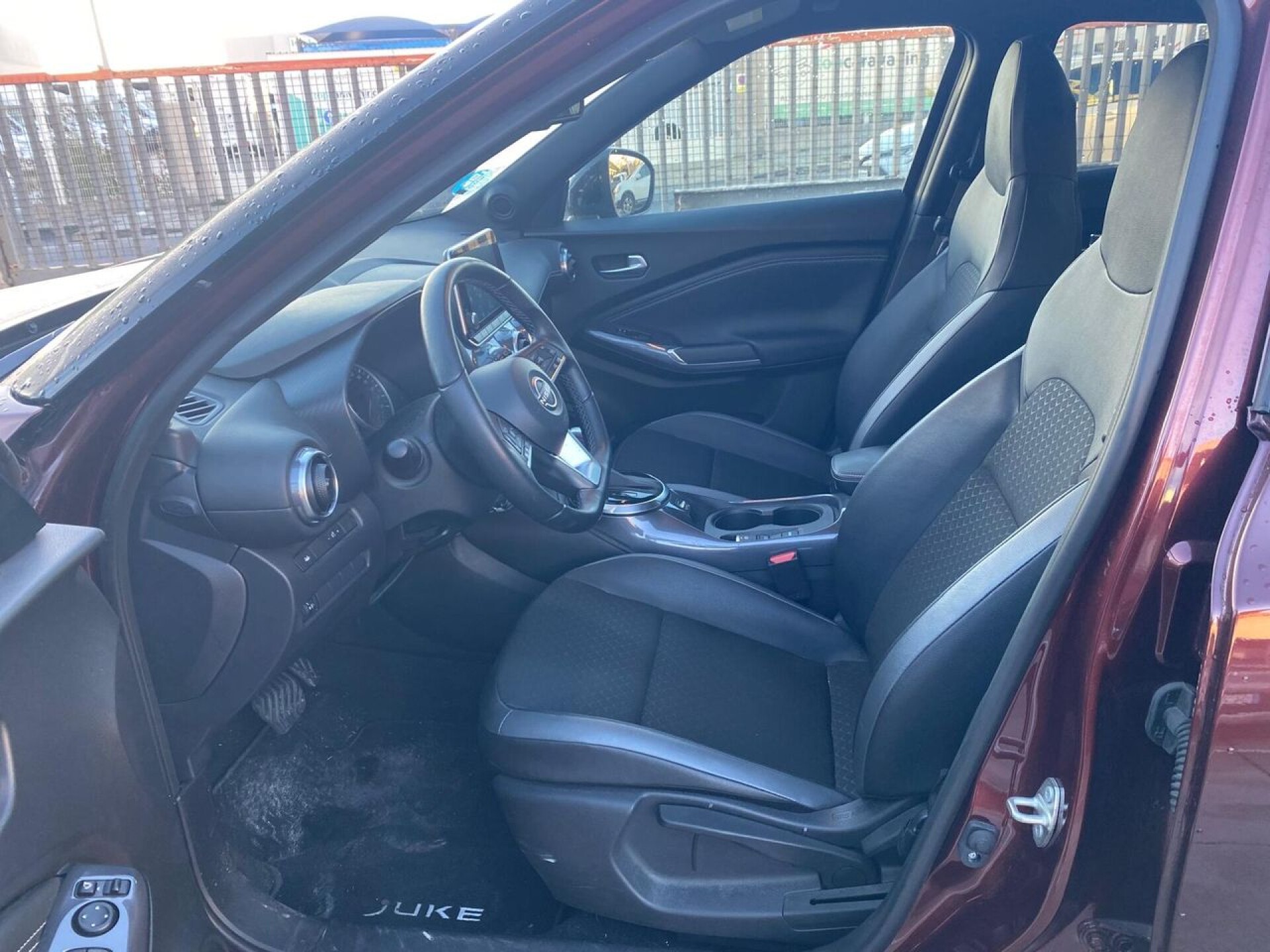 Foto 5 del anuncio Nissan Juke 1.6 Hybrid 105kW (145CV) N-Connecta  de Ocasión en Madrid