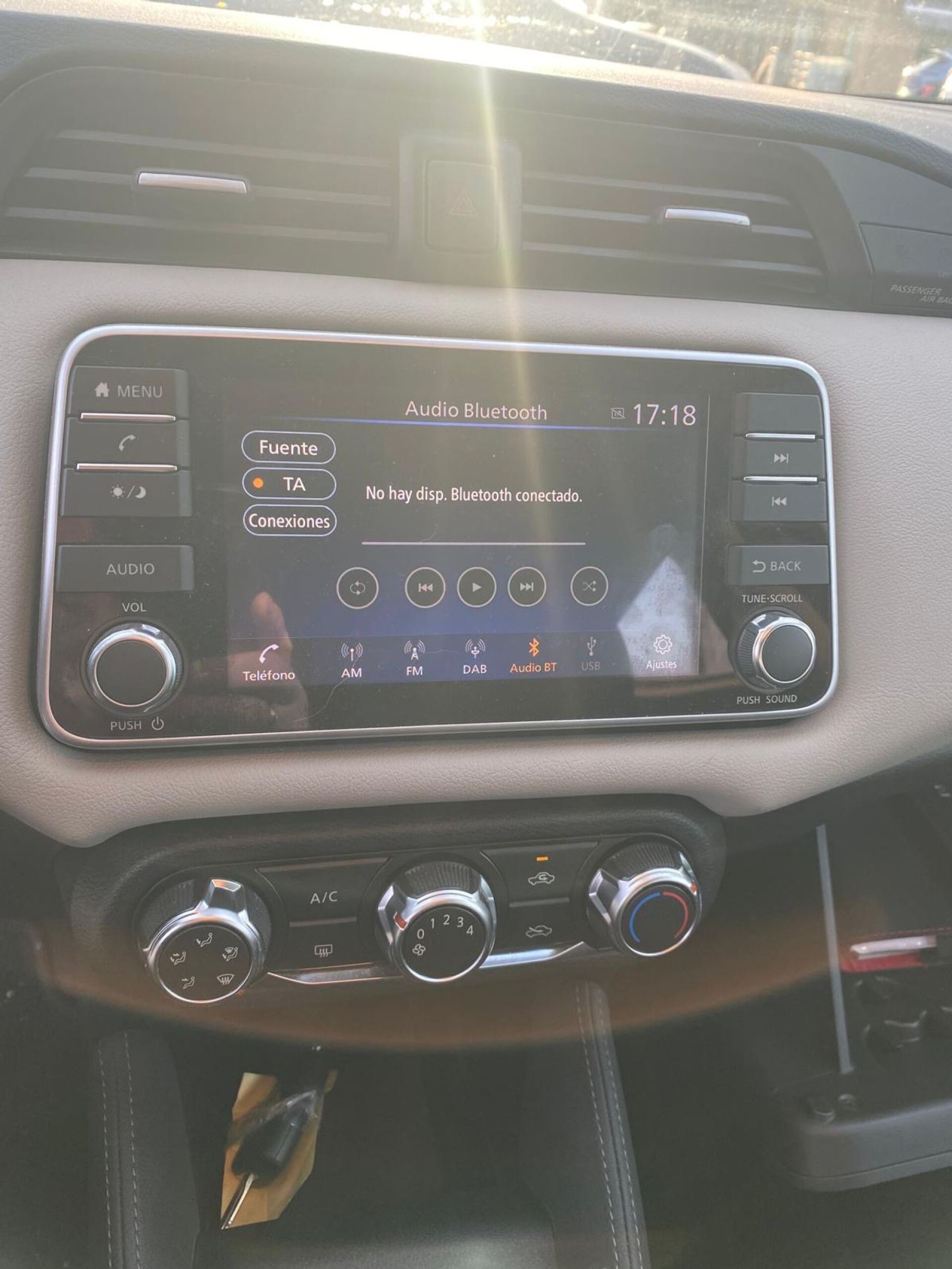 Foto 7 del anuncio Nissan Micra IG-T 68 kW (92 CV) E6D-F Acenta Sprint  de Ocasión en Madrid