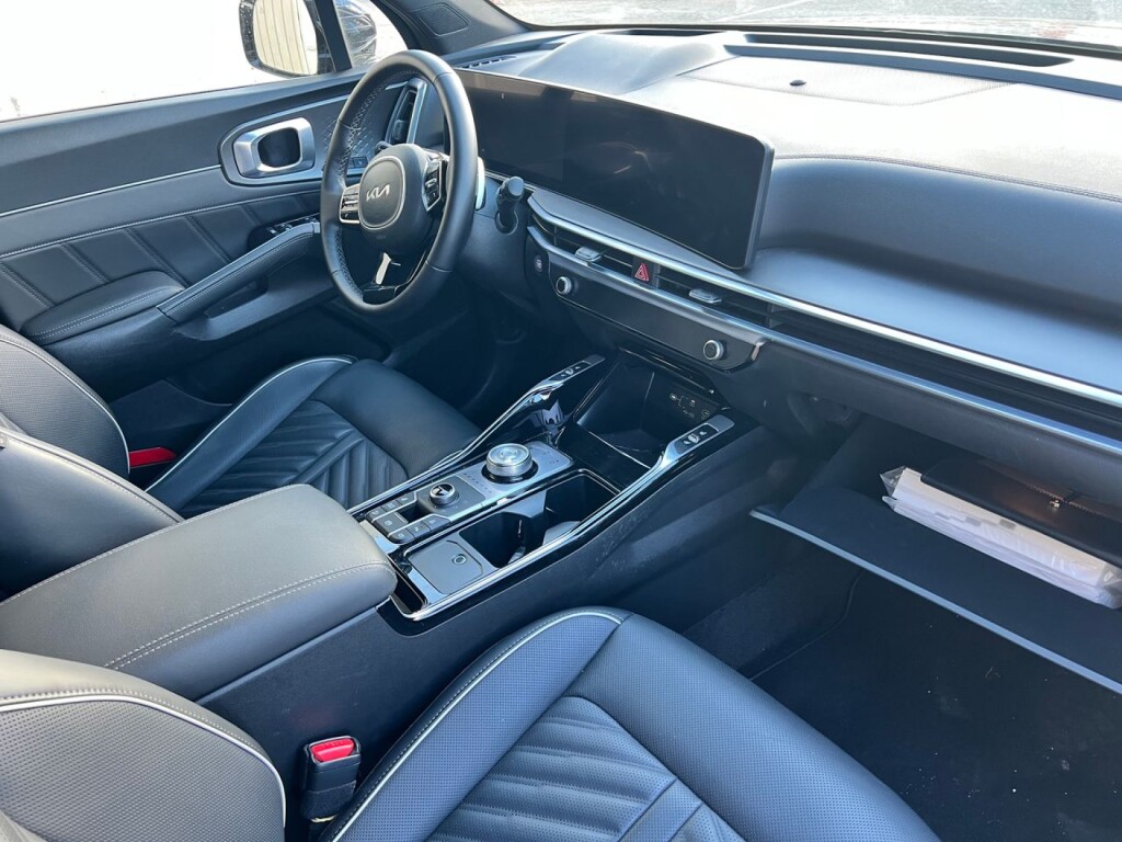 Foto 8 del anuncio Kia Sorento 1.6 T-GDi PHEV Emotion Pack Prem 4x4 7pl  de Ocasión en Madrid