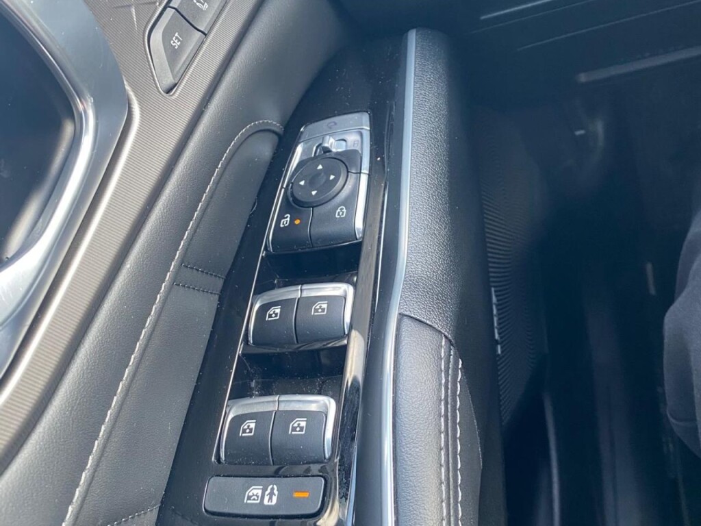 Foto 13 del anuncio Kia Sorento 1.6 T-GDi PHEV Emotion Pack Prem 4x4 7pl  de Ocasión en Madrid