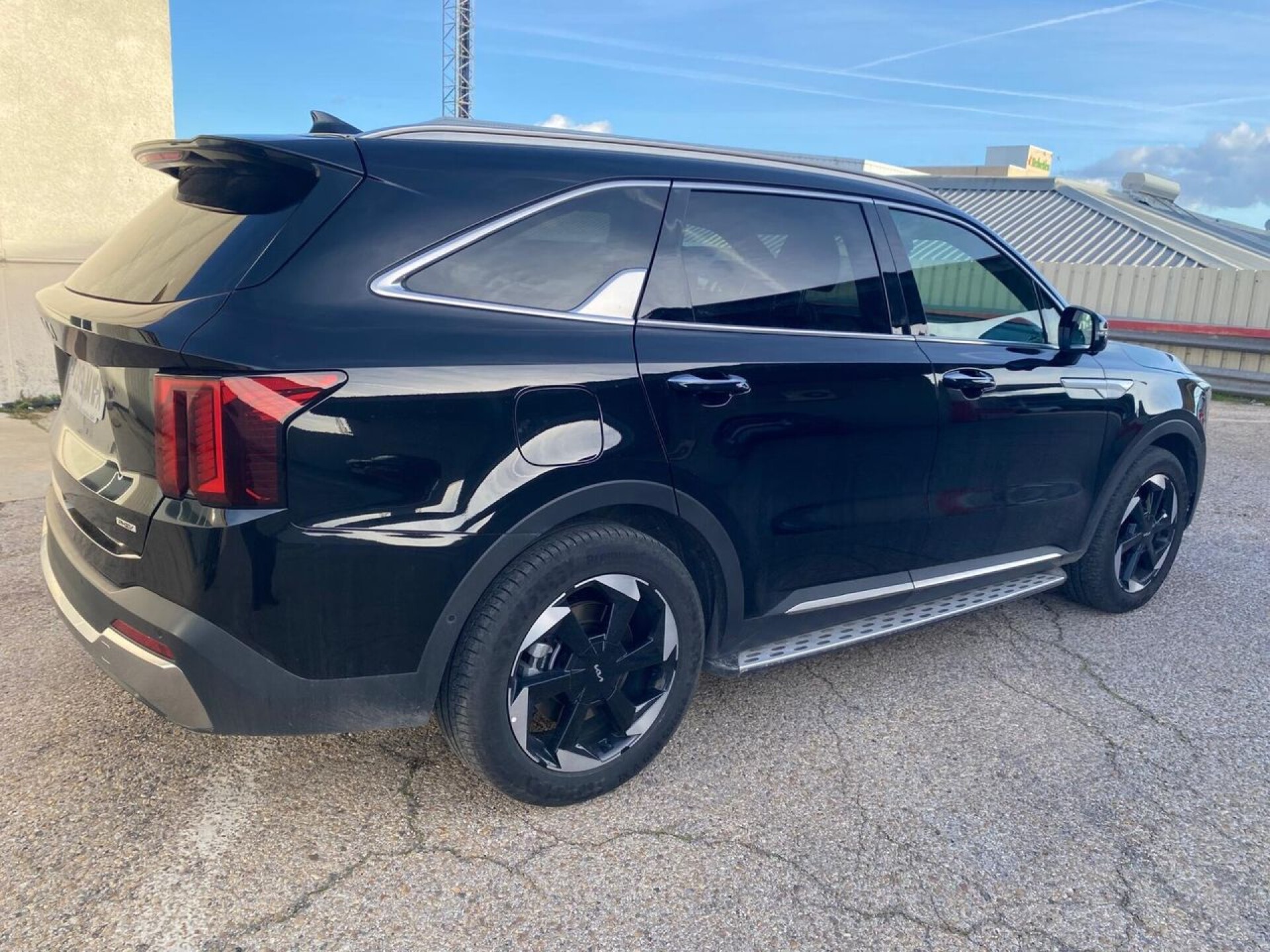 Foto 5 del anuncio Kia Sorento 1.6 T-GDi PHEV Emotion Pack Prem 4x4 7pl  de Ocasión en Madrid