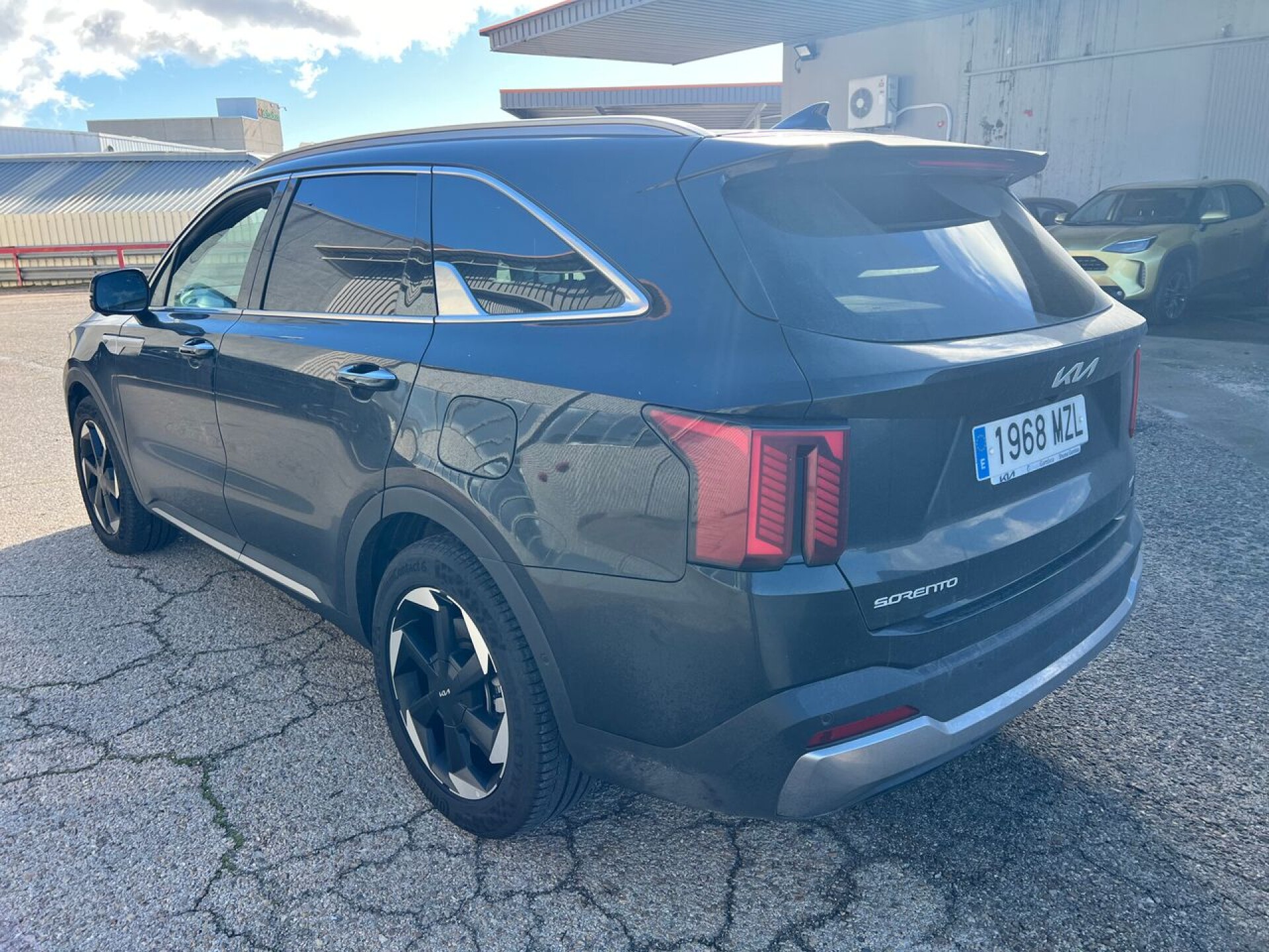 Foto 3 del anuncio Kia Sorento 1.6 T-GDi PHEV Emotion Pack Prem 4x4 7pl  de Ocasión en Madrid