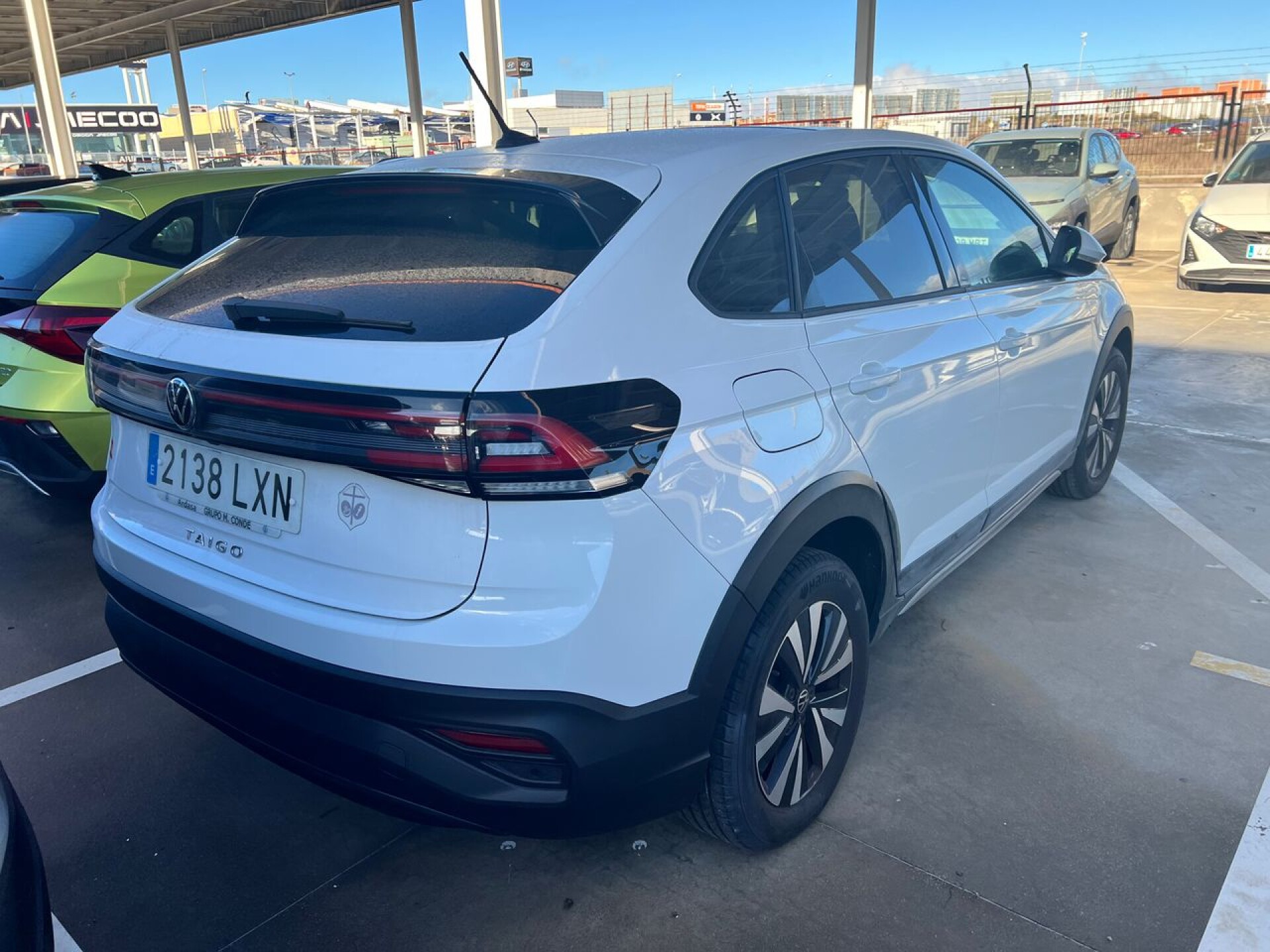 Foto 3 del anuncio Volkswagen Taigo Life 1.0 TSI 81kW (110CV) DSG  de Ocasión en Madrid