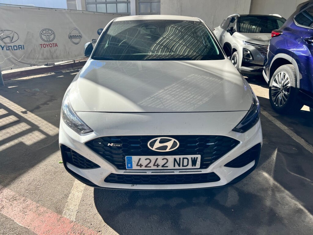 Foto 3 del anuncio Hyundai i30 1.0 TGDI N Line SE Fastback  de Ocasión en Madrid
