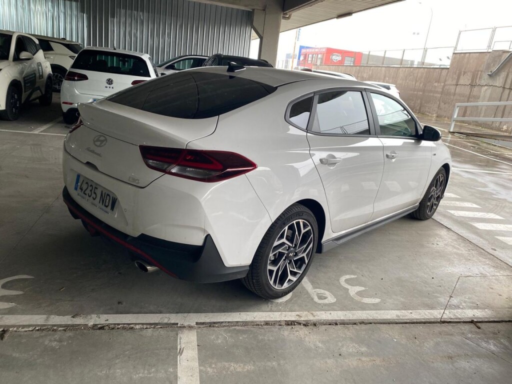 Foto 5 del anuncio Hyundai i30 1.0 TGDI N Line SE Fastback  de Ocasión en Madrid