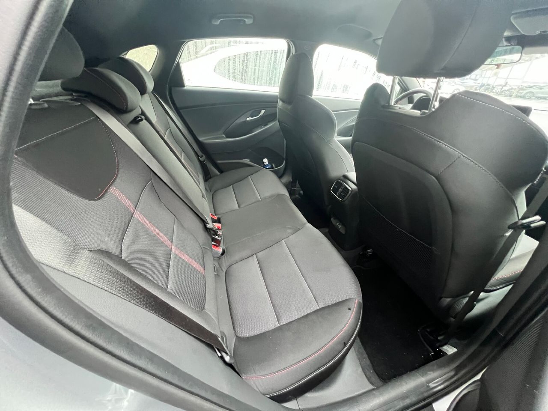 Foto 8 del anuncio Hyundai i30 1.0 TGDI N Line SE Fastback  de Ocasión en Madrid