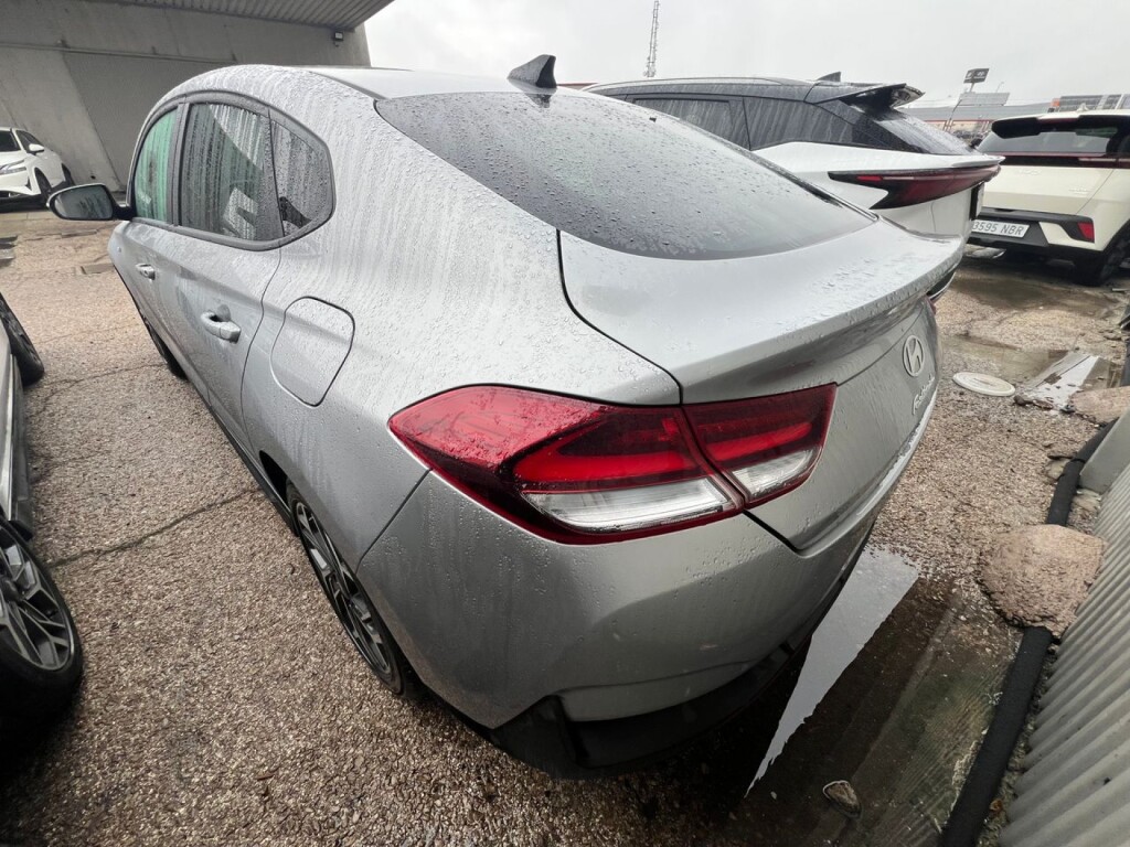 Foto 3 del anuncio Hyundai i30 1.0 TGDI N Line SE Fastback  de Ocasión en Madrid